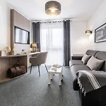 Nemea Stadium Bordeaux Aeroport Aparthotel 3*
