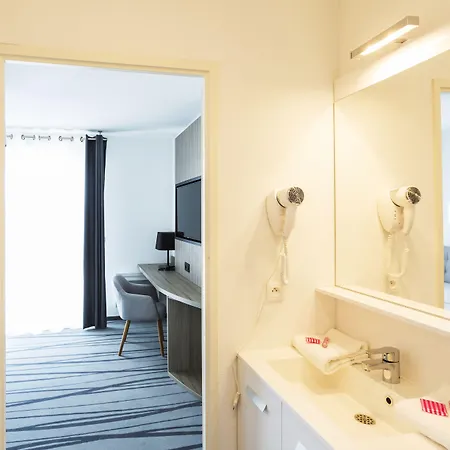 Hotel apartamentowy Nemea Stadium Bordeaux Aeroport 3*