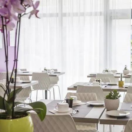 Hotel apartamentowy Nemea Stadium Bordeaux Aeroport 3*