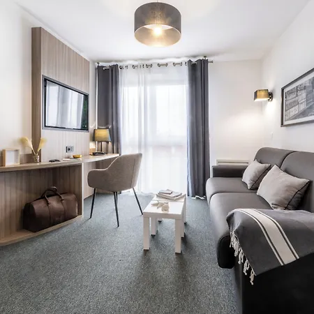 Nemea Stadium Bordeaux Aeroport Hotel apartamentowy 3*