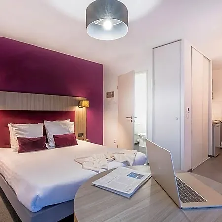 Nemea Stadium Bordeaux Aeroport מלון דירות 3*