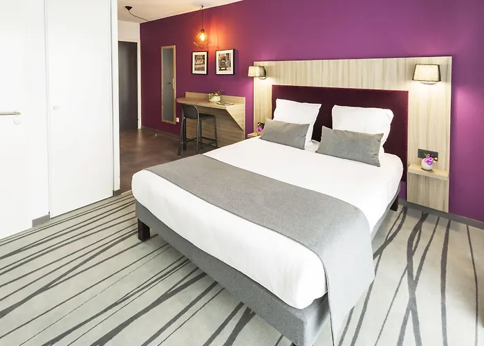 Néméa Stadium 3* Mérignac