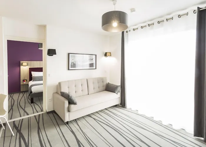 Néméa Stadium 3* Mérignac