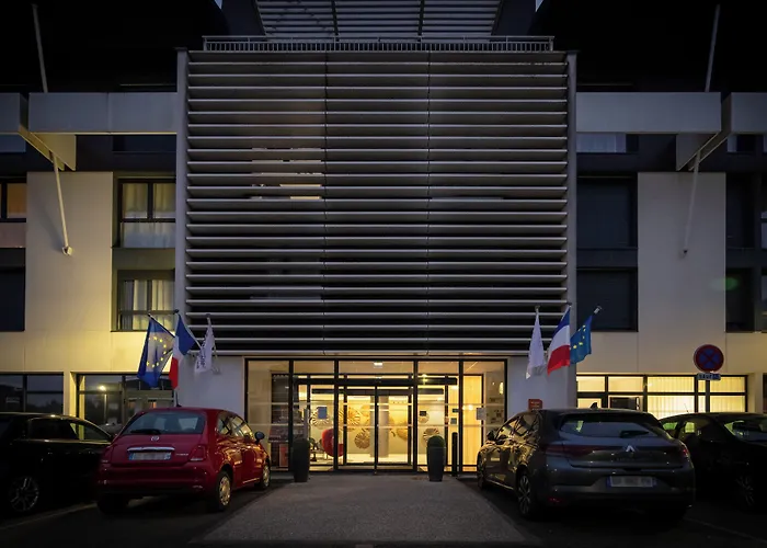 Néméa Stadium Appart hôtel